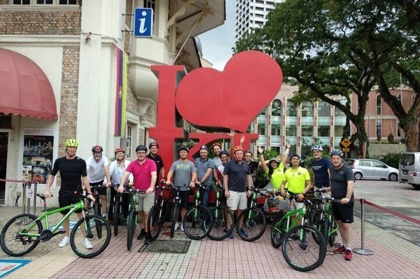 Bike food tour with Swedish guests