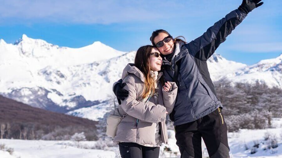 Trekking Emerald Lagoon