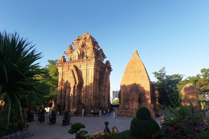 Ponagar Temple - Half day Nha Trang city tour Cruise 