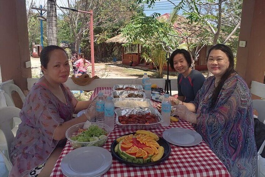 Lunch on Virgin Island