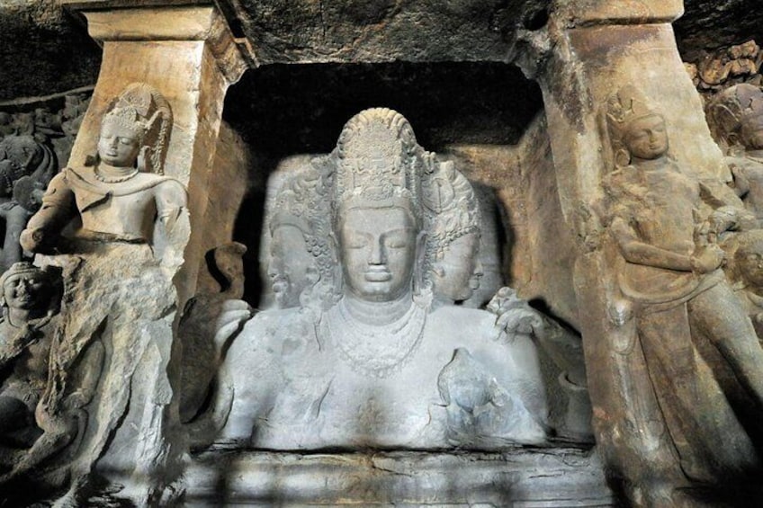 Murti of Lord Shiva in Elephanta caves 