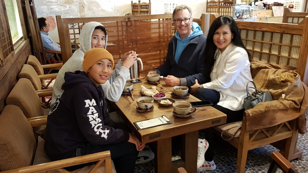 Seoul Gangnam Tour (Inc. Dinner)-The past & present of Seoul