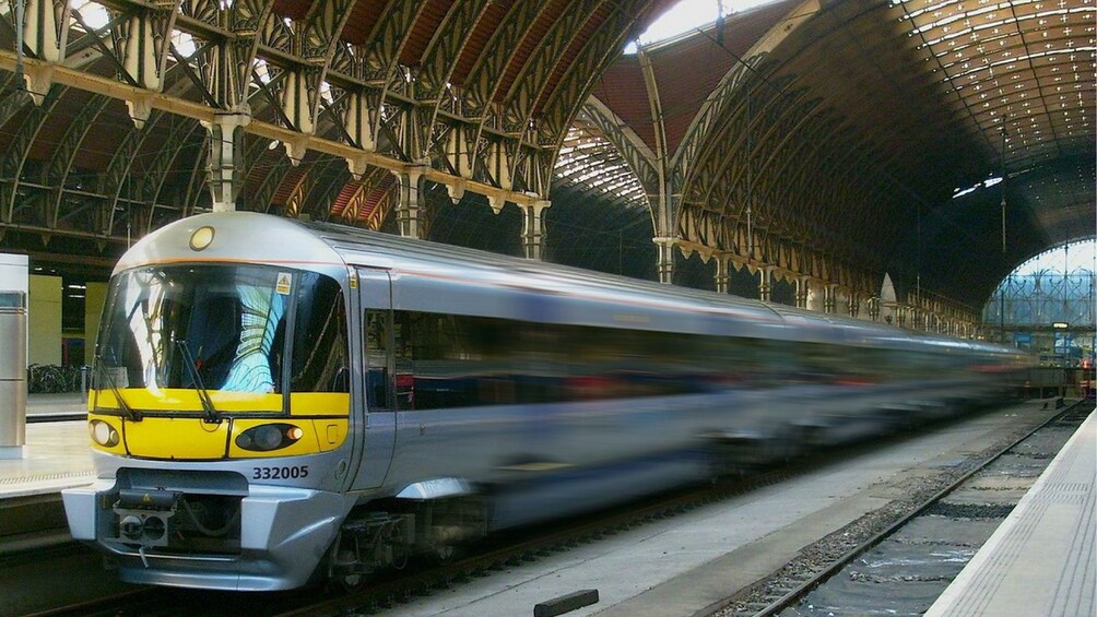 Heathrow Express - Airport to Paddington Train Station