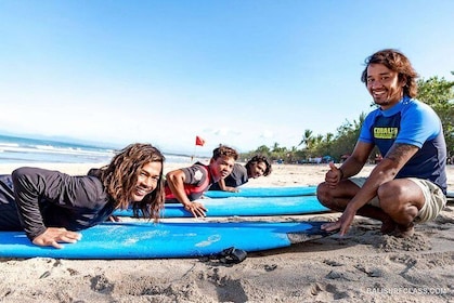De beste surflessen in Kuta