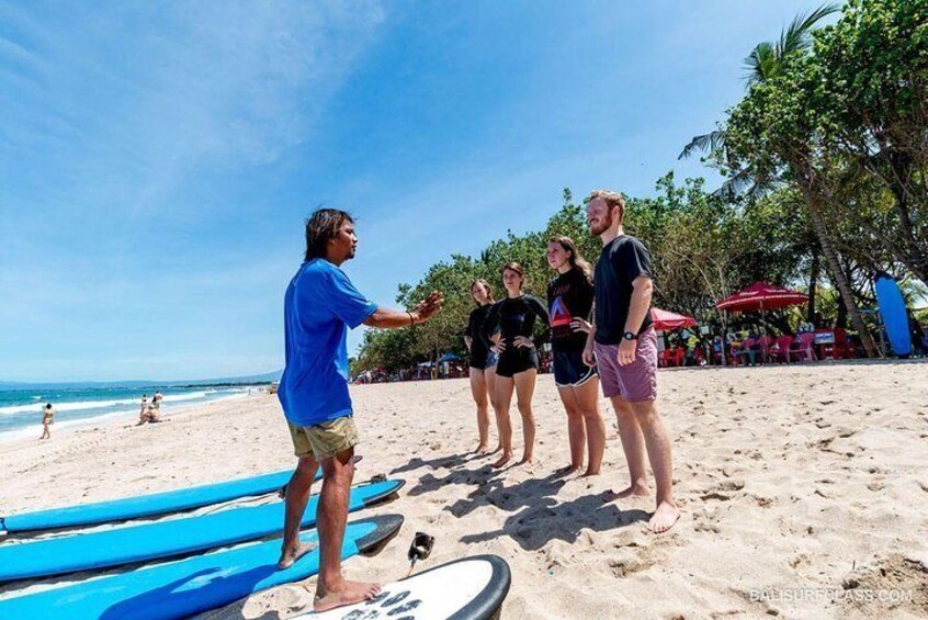 The best surf lessons in Kuta