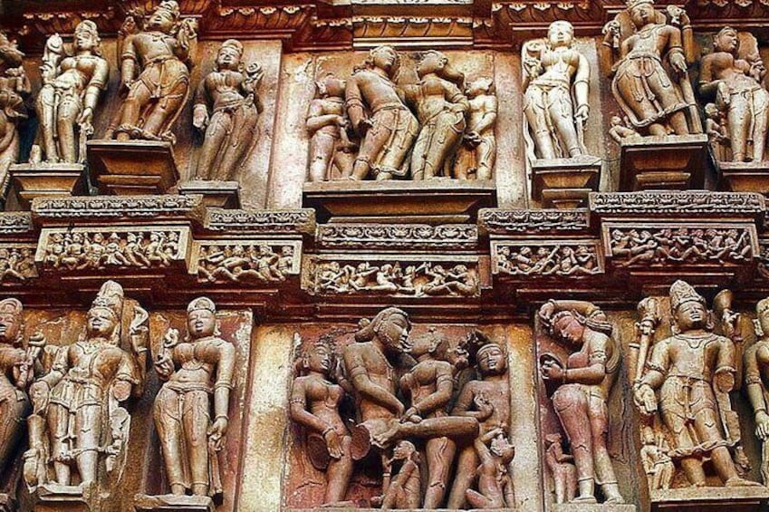 Private Day Tour of Khajuraho Temples with Sound and Light Show