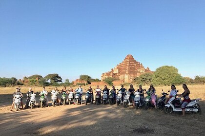 E-Biking Around Bagan with Tour Guide (Sunset Boat included)
