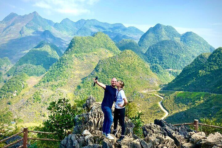 3D2N PRIVATE CAR TOUR + ENGLISH SPEAKING DRIVER