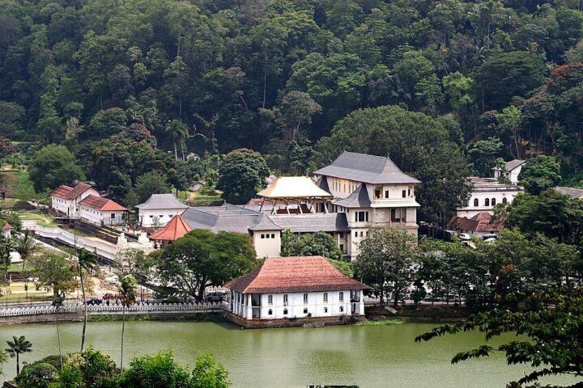 Temple of the Sacred Tooth Relic