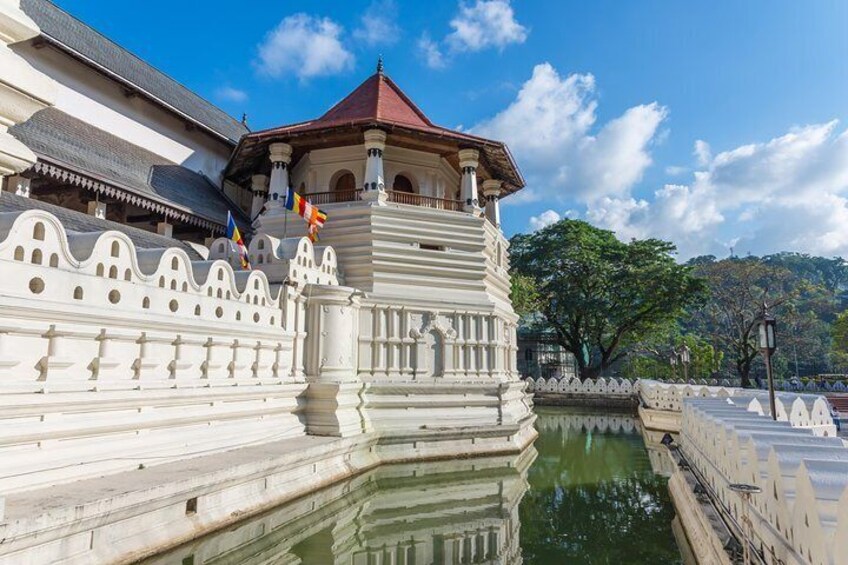 Temple of the Sacred Tooth Relic