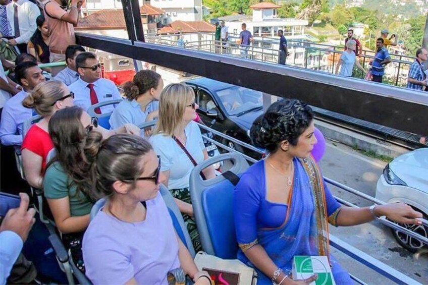 Colombo City Tour by Open-Deck Bus
