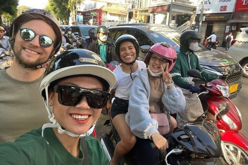 Private Saigon History, and Hidden Gems: Scooter Sightseeing Tour