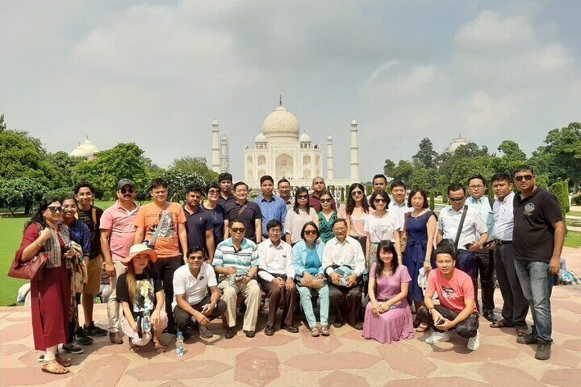 Private Exclusive Taj Mahal & Agra Fort City Tour