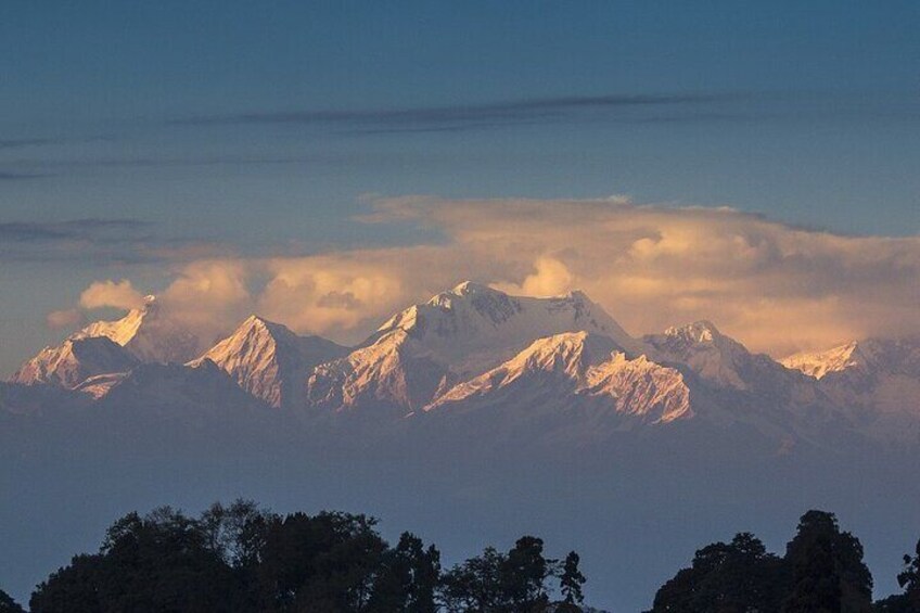 Mesmerizing Darjeeling & Gangtok