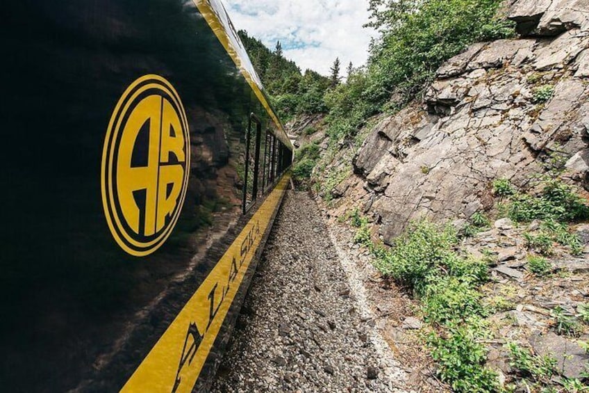 AK Railroad's Glacier Discovery Train