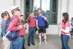 DC: Small Group Food and History Tour on H Street
