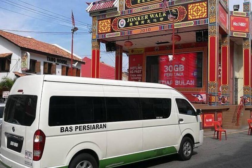 Minibus at Jonker Street