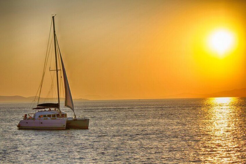 Catamaran Day & Sunset Cruises with meals Drinks and transportation