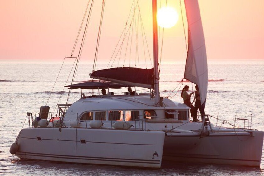Catamaran Day & Sunset Cruises with meals Drinks and transportation