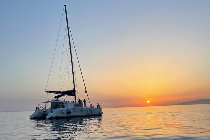 Catamaran Day & Sunset Cruises with meals Drinks and transportation