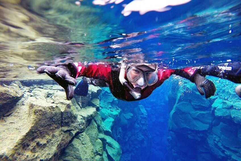 Silfra Drysuit Snorkeling with pick up | Free Photos