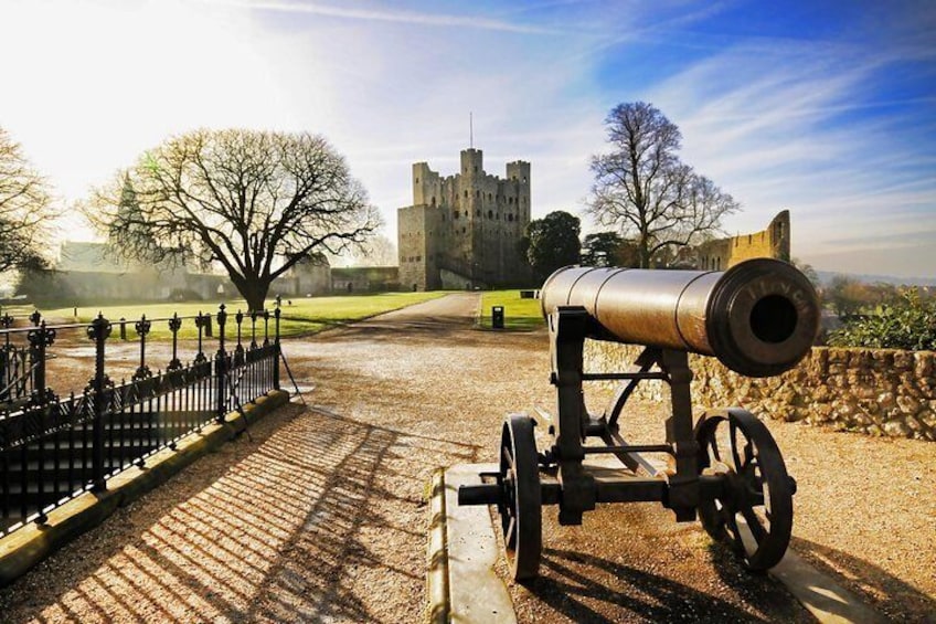 Small Group Canterbury, Dover Castle and Cliffs & Kent Villages Day Tour