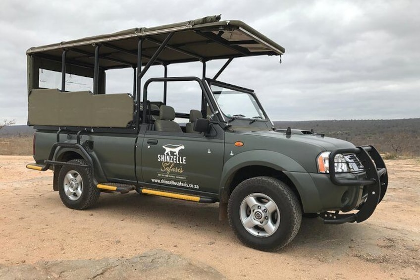 Guided open vehicle safaris