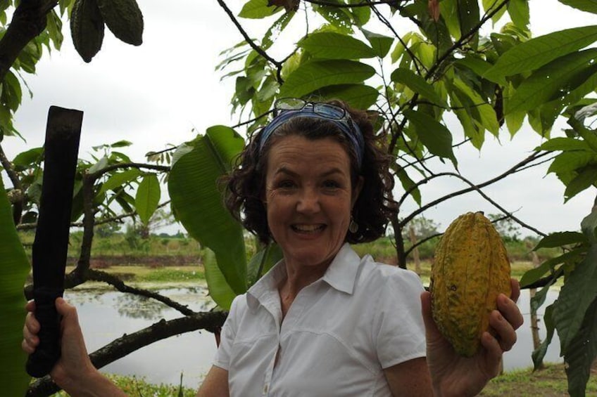 Plain and simple FUN!!!! 

Harvesting your own cacao pod using a machete
