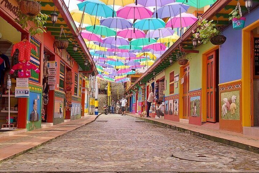 Guatape Tour, Piedra del Peñol Including a Boat Tour