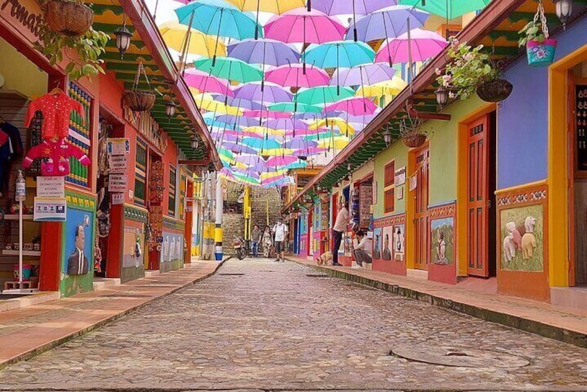 Guatape Tour, Piedra del Peñol Including a Boat Tour