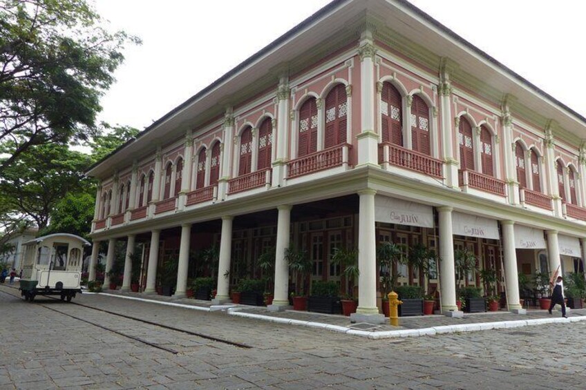 Half Day: Private Guayaquil City Tour and History Park