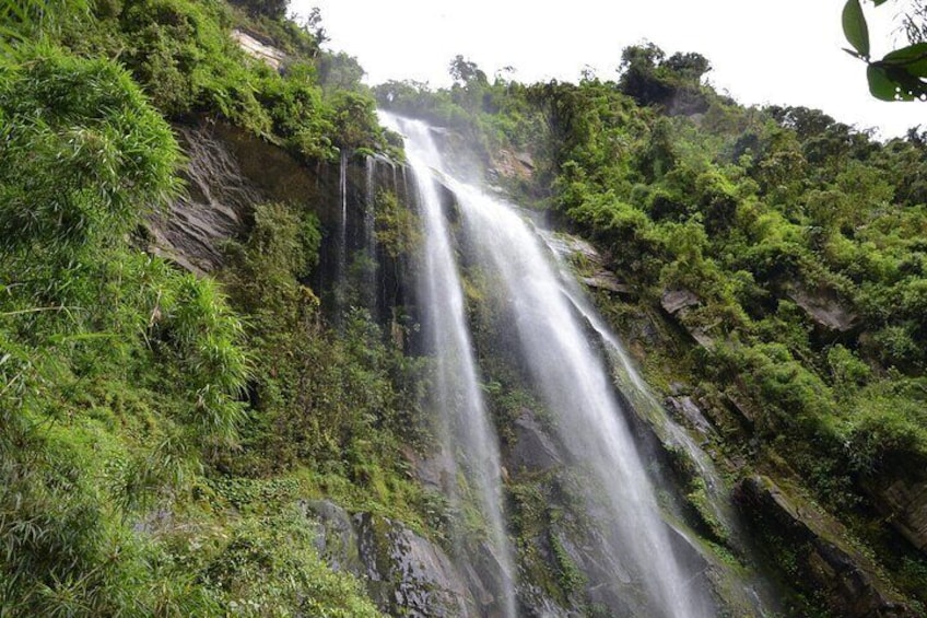 Hike La Chorrera and El Chiflon mighty waterfalls from Bogota