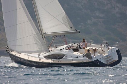 Luxury Sailing Experience Day with Champagne and Lunch or Dinner