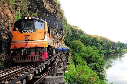 PRIVATE TOUR : Kanchanaburi Death Railway or Burma Railway