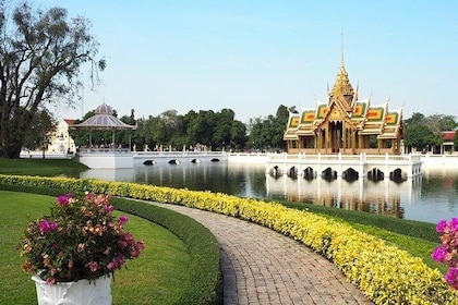 Private Tour : Ayutthaya Historical Temples and Summer palace