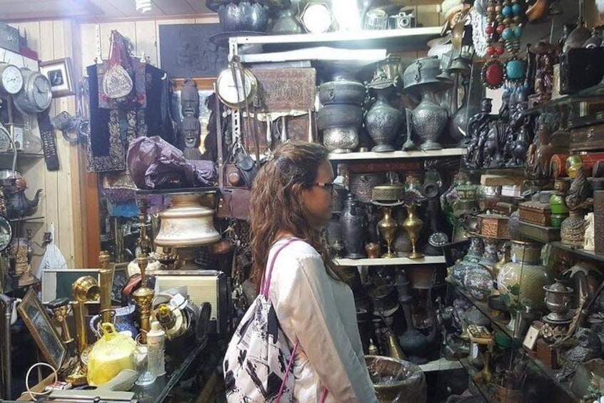 Visit to antique market in Karachi during City tour 