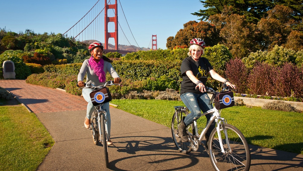 Two people riding bikes in San Francisco