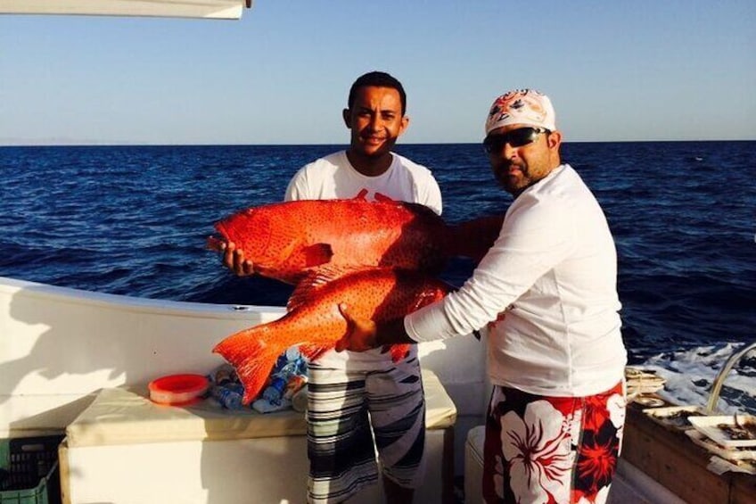 Fishing Over Night Private Boat Up to 8 Pax With Fishing equipment - Hurghada