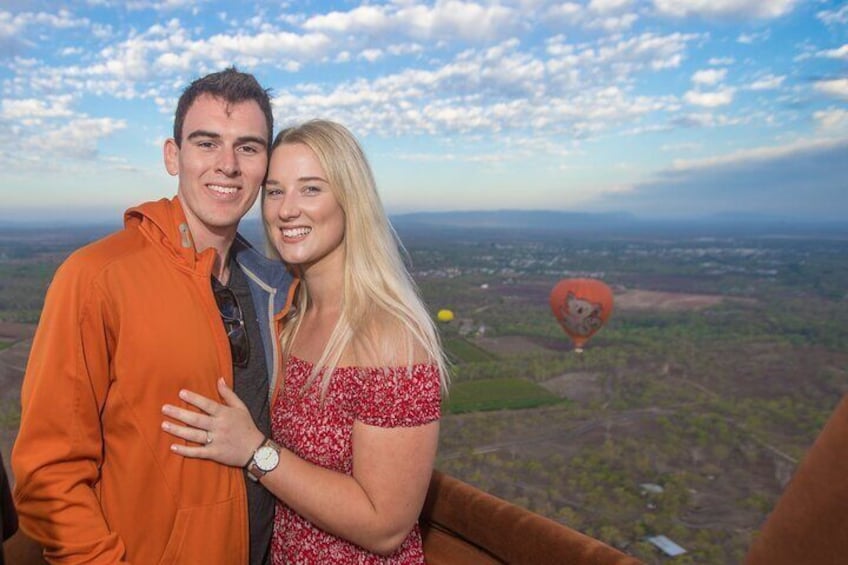 Cairns Hot Air Ballooning Flight with Photo, Transfers & Bubbly