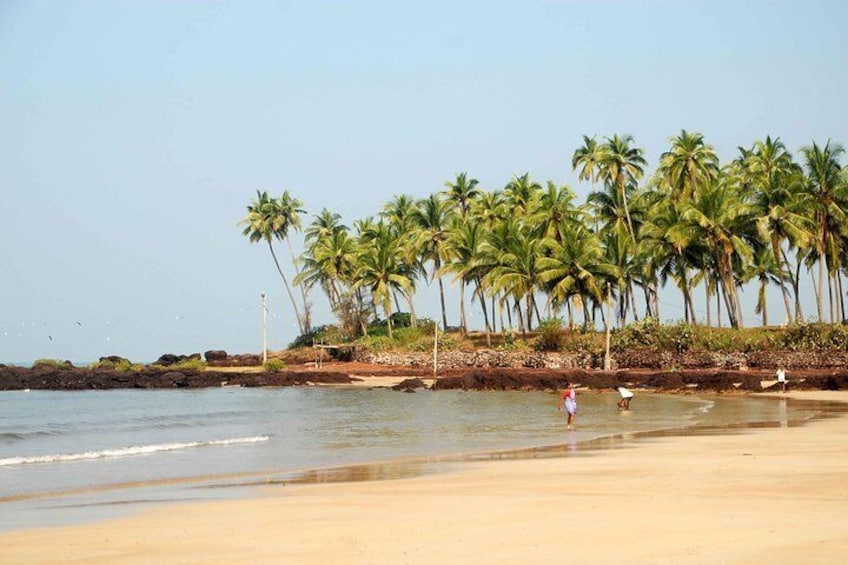 Sindhudurg Fort and Malvan Beach Tour from Goa