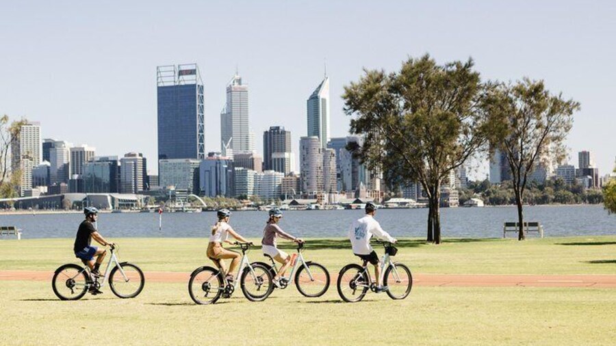 Cycling the South Perth foreshore on bikes