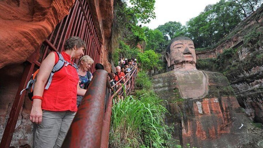 leshan giant buddha tour
