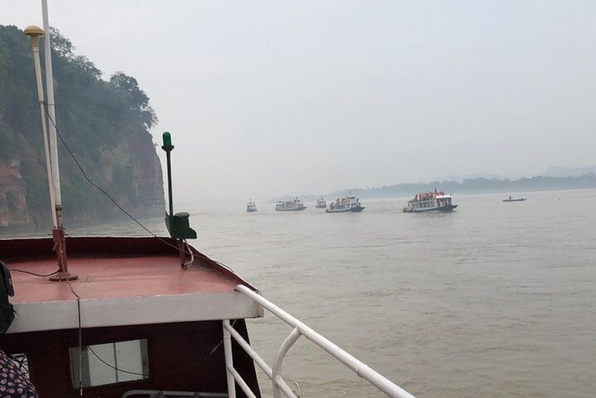 leshan giant buddha river cruise