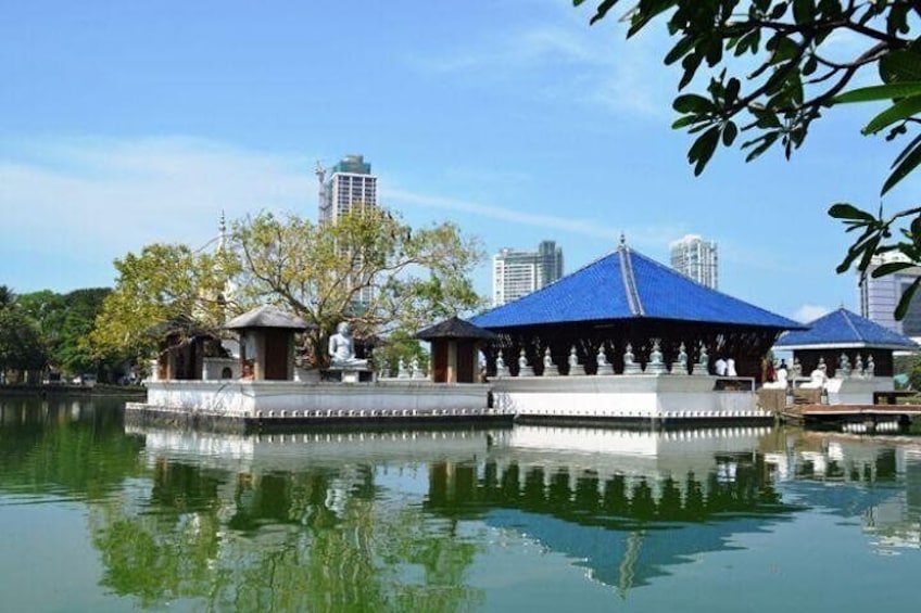 Gangaramaya Temple