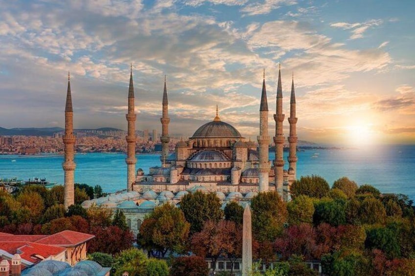 Istanbul Highlights Small-Group Walking Guided Tour and Transfers