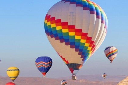 Tour de 2 días a Capadocia desde Estambul con paseo en globo opcional