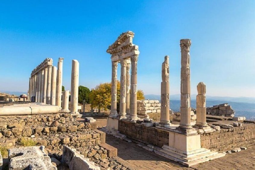 Small-Group Full Day Pergamum and Asklepion Tour from Izmir