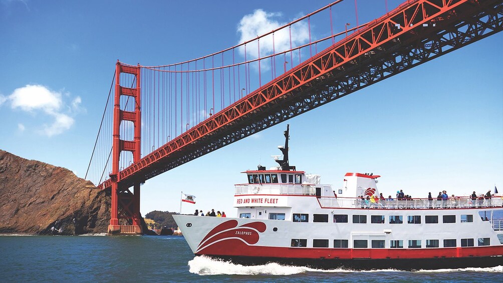 Show item 3 of 9. Go San Francisco Explorer: Choose 2,3,4 or 5 Attractions