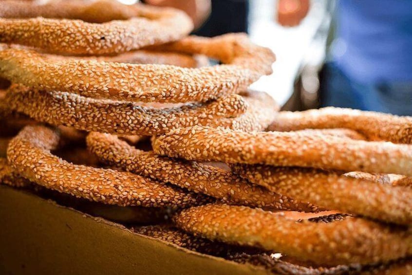 The traditional snack of 'koulouri'