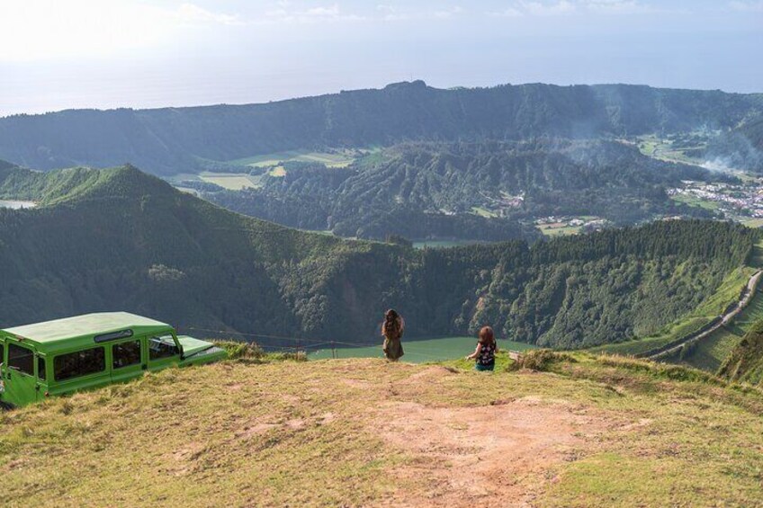 Private Tour Land Rover Defender